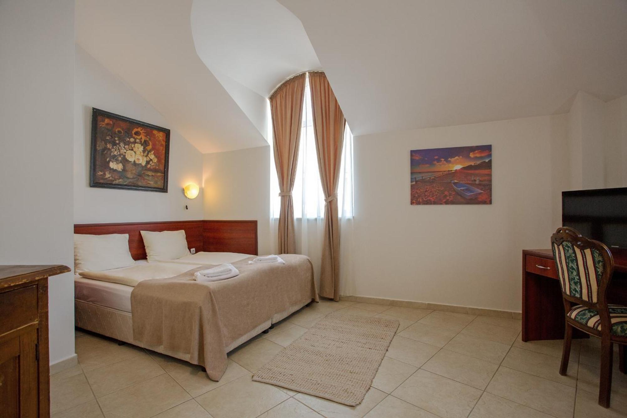 Hotel Central Μπαλτσίκ Εξωτερικό φωτογραφία